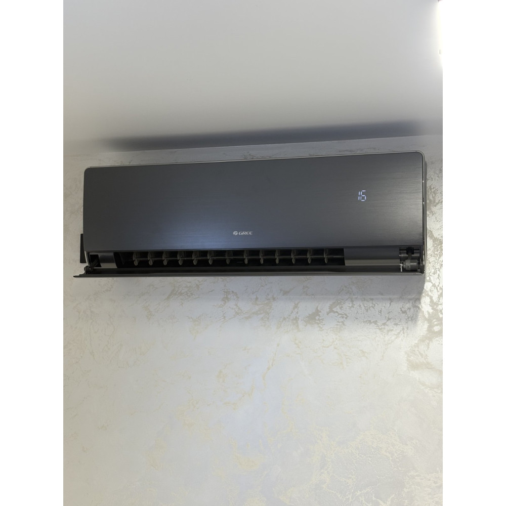 Кондиціонер Gree Saros DC Inverter GWH12BBCXD-K6DNA1A у Чернівцях Кондиціонер Gree Saros DC Inverter GWH12BBCXD-K6DNA1A у Чернівцях